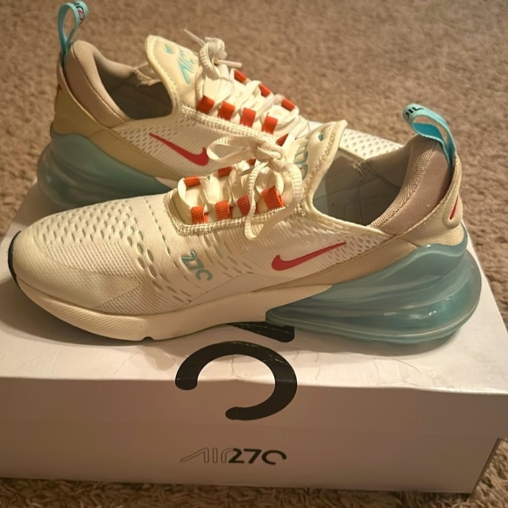 Nike Air Max 270 with box